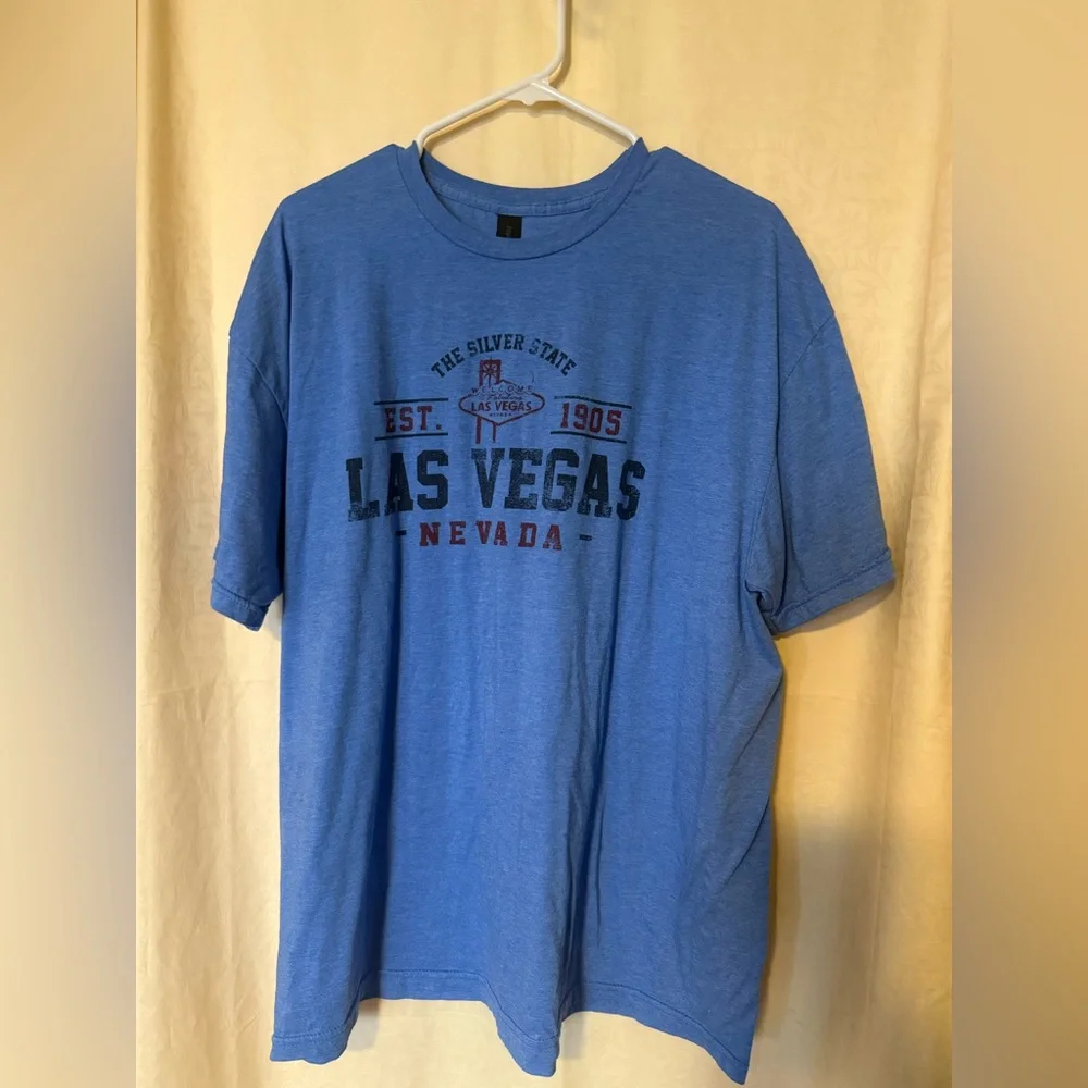 Gildan Softstyle T-shirt, Men’s 2XL Blue, Las Vegas NV Souvenir Graphic T-shirt - Picture 1 of 7